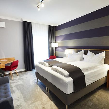 Hotel Garni Am Schloss Kottenheim 外观 照片