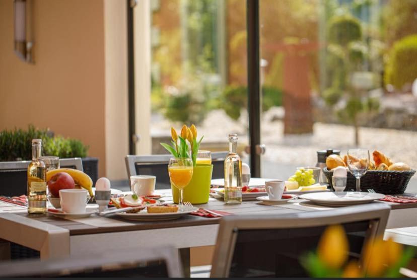 Hotel Garni Am Schloss Kottenheim 外观 照片