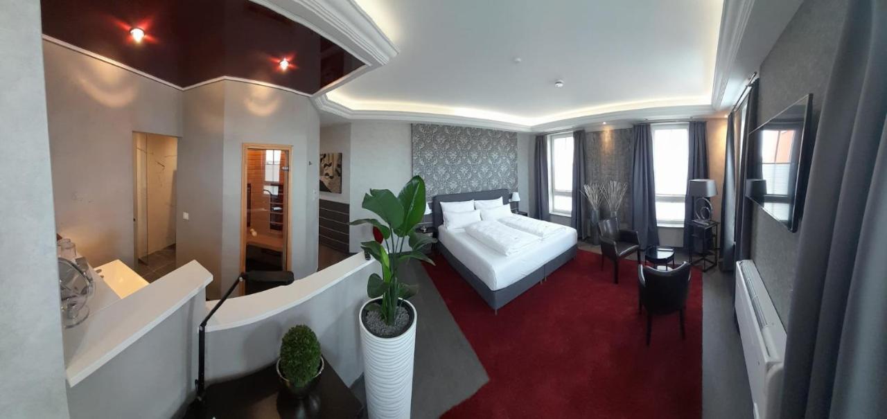Hotel Garni Am Schloss Kottenheim 外观 照片