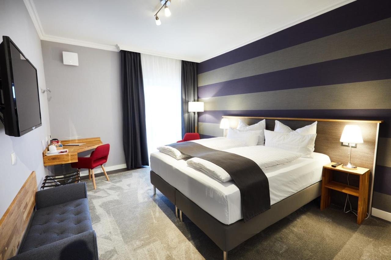 Hotel Garni Am Schloss Kottenheim 外观 照片